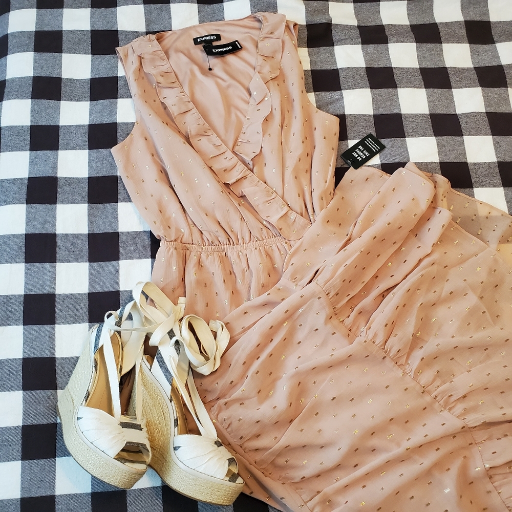EXPRESS | NWT | Metallic ▫️ Dot Ruffle Maxi Dress